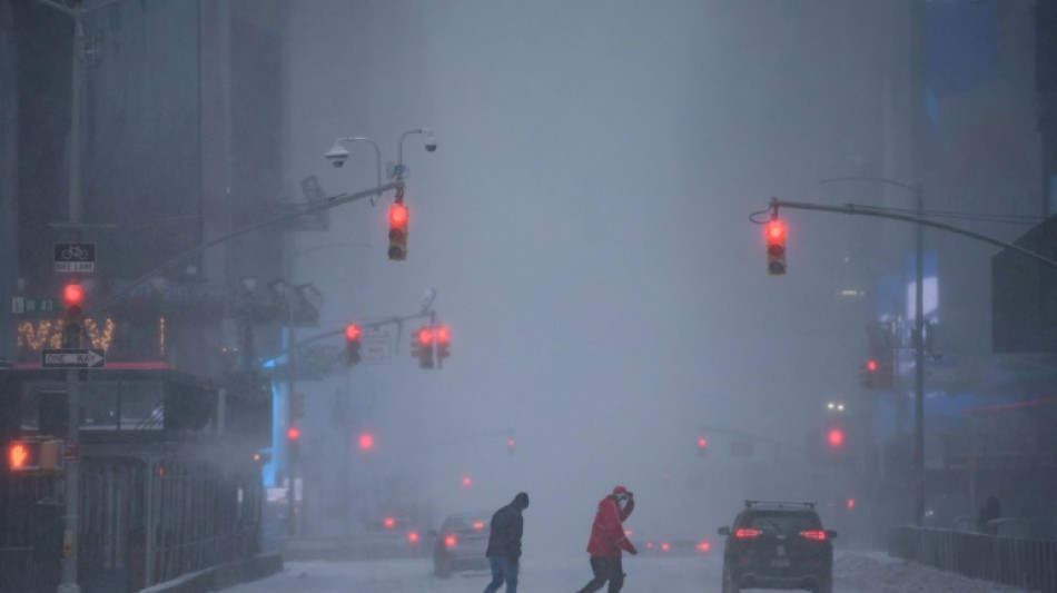 Une tempête de neige "historique" déferle sur le nord-est des Etats-Unis