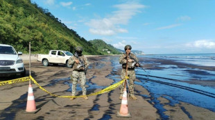 Spill of 1,200 barrels of crude blight Ecuadoran beach