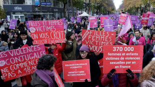 Violences faites aux femmes: en plein procès Mazan, de nombreux rassemblements en France