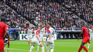 Turbulentes Topspiel: Bayern verpasst Sieg in Frankfurt