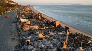 Ventana climática se abre en lucha contra incendios en Los Ángeles