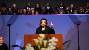 Kamala Harris garante indicação do Partido Democrata às presidenciais dos EUA