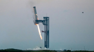 Megafoguete da SpaceX, pronto para o sétimo voo de teste