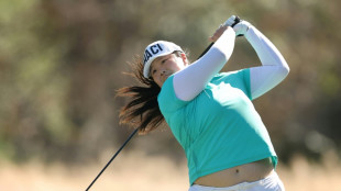 Yin avoids penalty to keep lead as Korda charges at LPGA Tour Championship