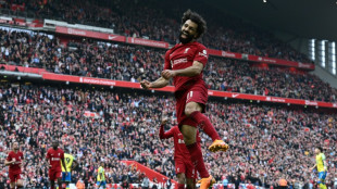 Liverpool e Leicester vencem em casa e seguem na luta por seus objetivos