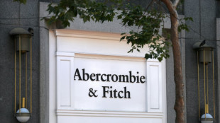 Ex-CEO da Abercrombie é preso por tráfico sexual