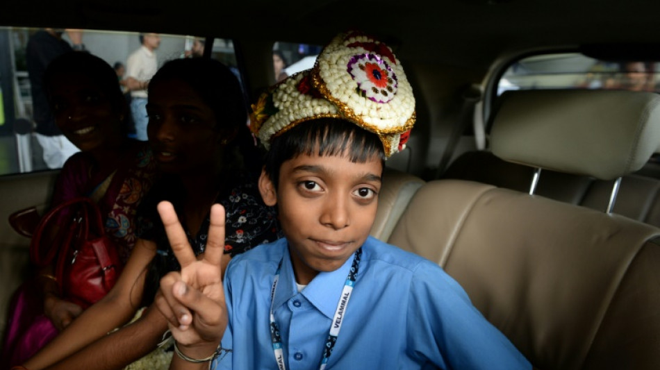 Un Indien de 16 ans bat le champion du monde d'échecs Magnus Carlsen