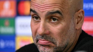 Manchester City "ainda está longe" de uma 2ª tríplice coroa, diz Guardiola