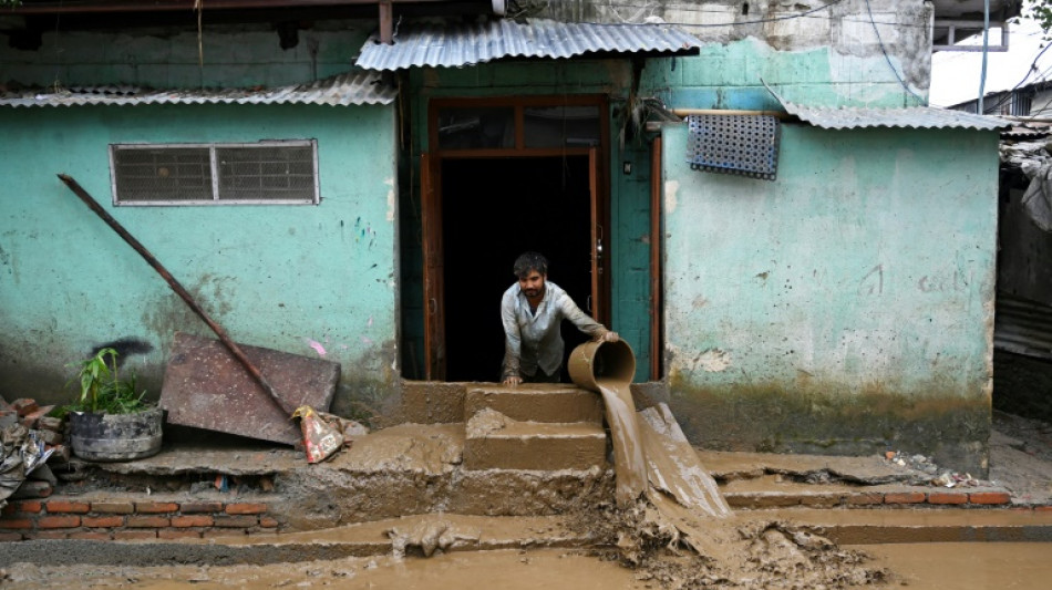 Au Népal, le "cauchemar" des habitants des bidonvilles submergés