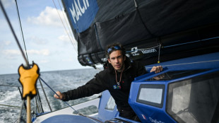 Vendée Globe: Dalin toujours leader, Simon en mode fusée