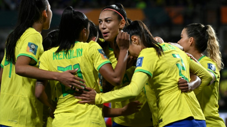 Brasil quer vencer a França e virar página da eliminação na Copa feminina de 2019