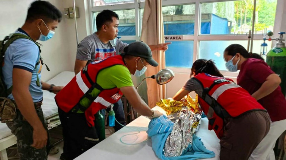 Rescatan a una niña en Filipinas tras casi 60 horas atrapada por un alud