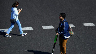 Madrid prohíbe los patinetes eléctricos de alquiler en sus calles