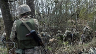 Ucrânia ordena primeiras libertações de presos para lutarem em seu exército