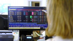 Lo spread tra Btp e Bund apre piatto a 141 punti base