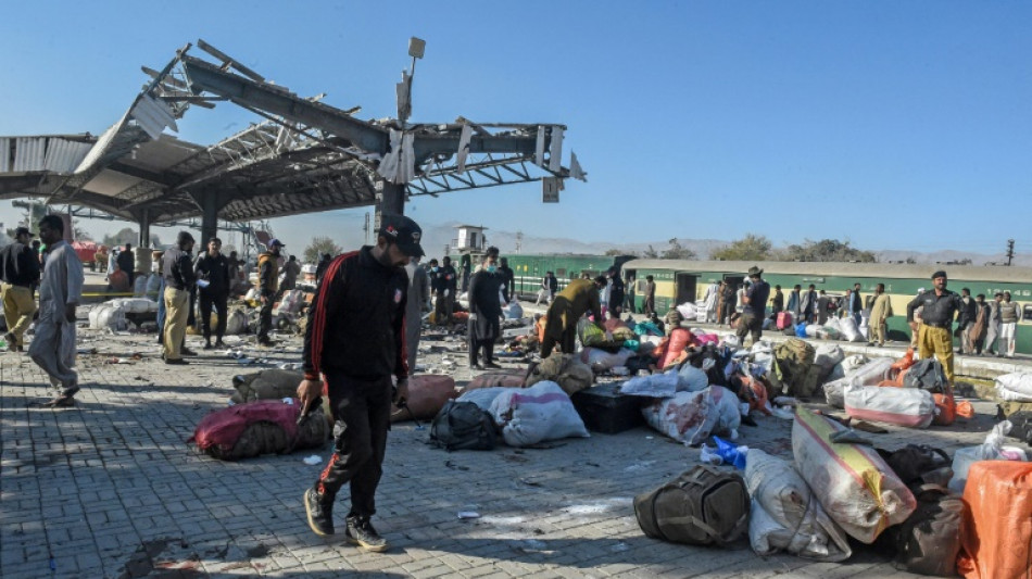 Separatistas de Baluchistán matan a 26 personas en una estación de Pakistán