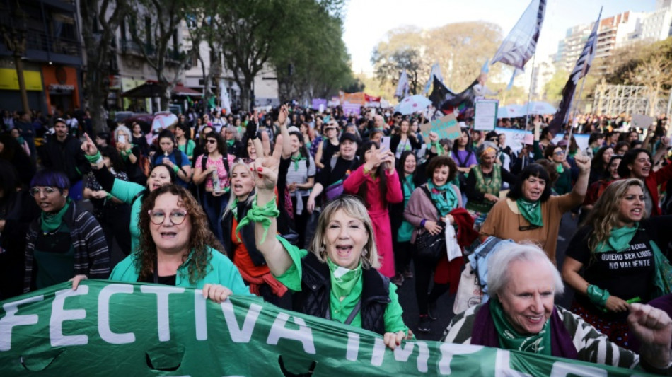 Como as ideias de Milei não entraram na 'maré verde' do feminismo argentino