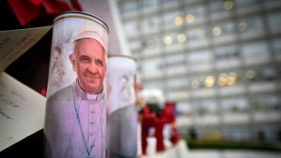 Vatikan: An Lungenentzündung erkrankter Papst atmet selbstständig 