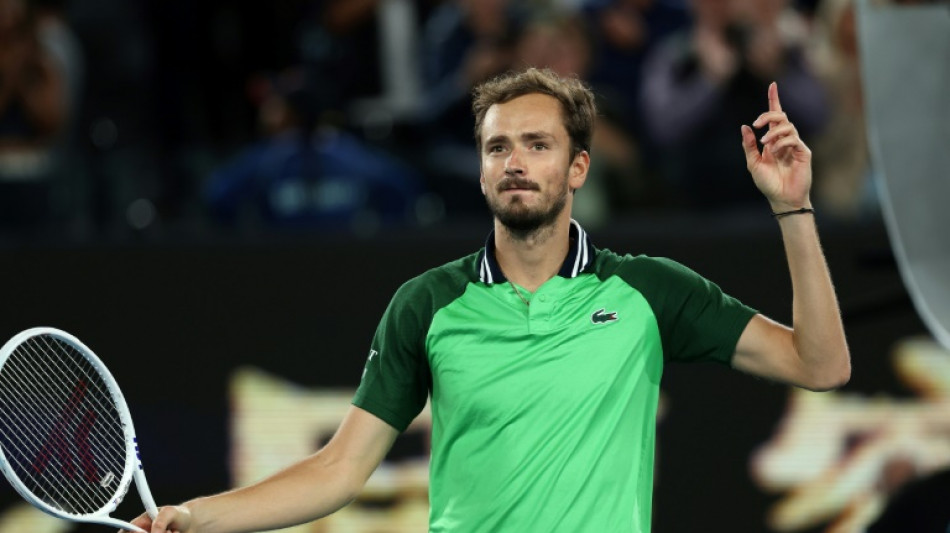 Open d'Australie: le Russe Daniil Medvedev renverse Zverev et rejoint Sinner en finale