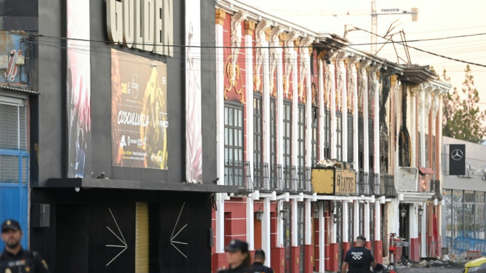 Investigan el incendio que dejó 13 muertos en una discoteca española