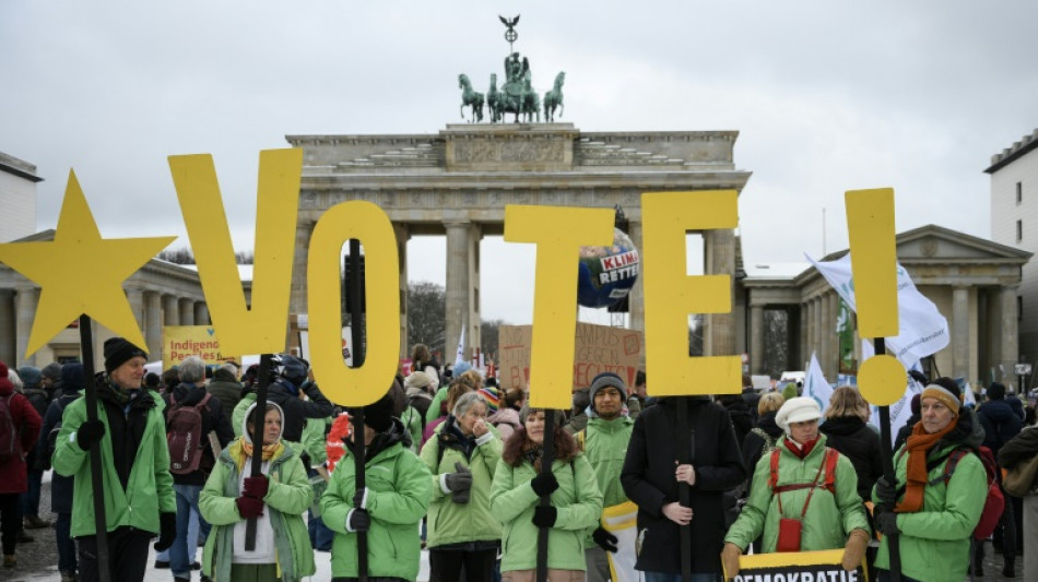 Union stellt Finanz-Anfrage zu NGOs: Linke sieht "Angriff" auf Zivilgesellschaft