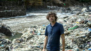 Au Guatemala, une clôture pour filtrer 2% des déchets plastiques rejetés dans les océans