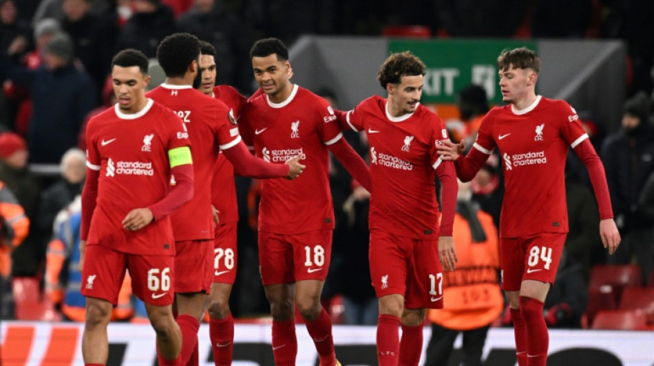 Liverpool e Leverkusen vencem e vão às oitavas da Liga Europa