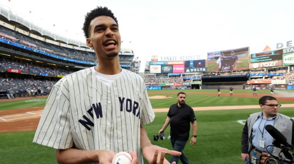 NBA: Wembanyama se montre chez les Yankees avant la draft