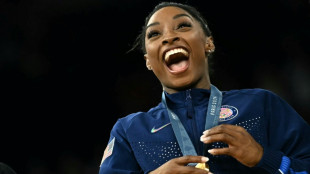 Con el oro por equipos, Simone Biles arranca su reconquista olímpica en París-2024