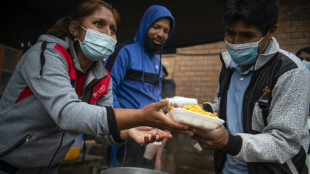 Three months after oil spill, Peru fishermen remain without work