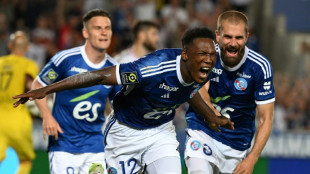 Ligue 1: battu d'entrée à Strasbourg, Lyon tremble déjà