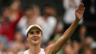 Svitolina bate Swiatek e vai enfrentar Vondrousova nas semifinais de Wimbledon