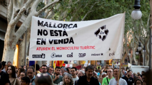 Milhares protestam contra excesso de turistas em Mallorca, Espanha