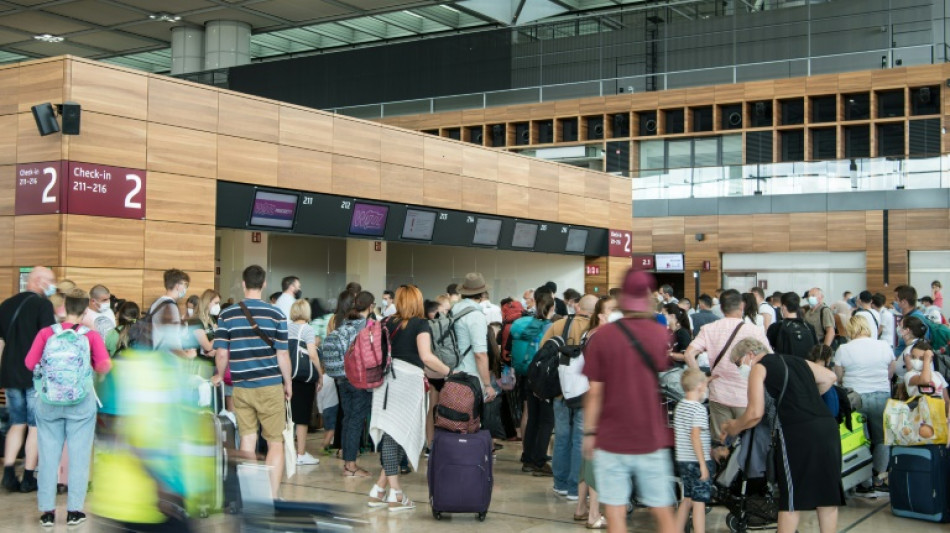 Hauptstadtflughafen BER startet Vergabe von Zeitfenstern für Sicherheitskontrolle 