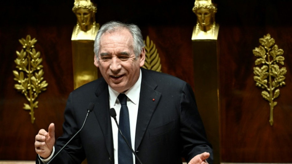 Frankreichs Premier Bayrou übersteht zwei Misstrauensvoten zum Haushalt