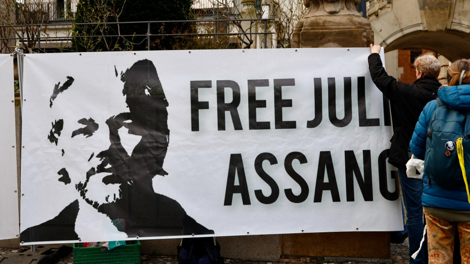 A luglio nuovo appello Gb contro estradizione Assange in Usa