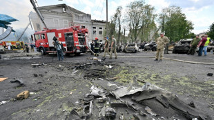 Ukraine: la petite ville de Vinnytsia compte les corps, mort en captivité d'un Britannique