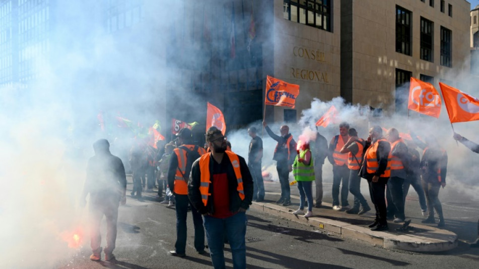 Les syndicats mobilisent sur les salaires à l'approche de la présidentielle