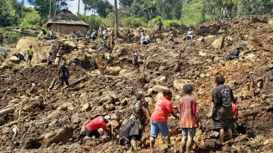 Papúa Nueva Guinea suspende la búsqueda de cuerpos en el sitio del deslizamiento