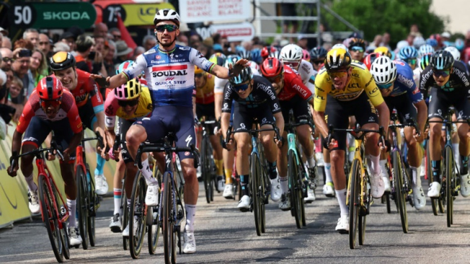 Cyclisme: Alaphilippe, couleurs retrouvées, à la chasse au bleu-blanc-rouge