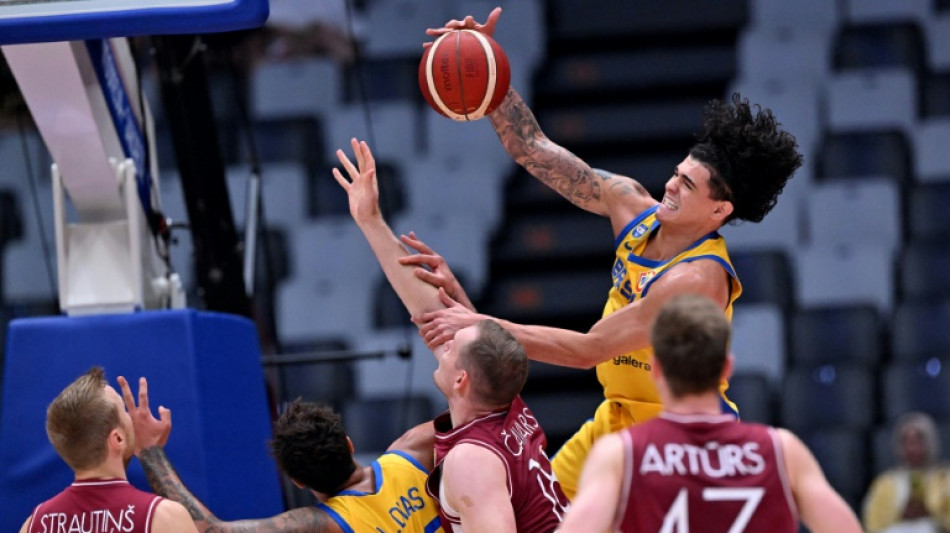 Brasil perde para Letônia, se despede do Mundial de basquete e fica sem vaga olímpica