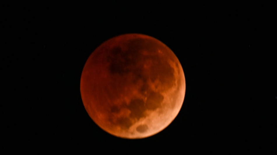 La "Luna de sangre" será visible en la madrugada del viernes