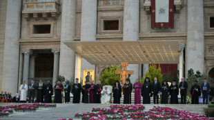 Papa convida cristãos a 'caminhar juntos' à véspera de sínodo católico