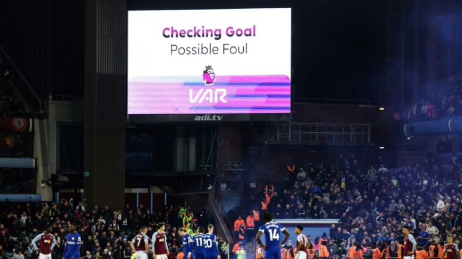 Clubes ingleses votarão para decidir fim do VAR na Premier League