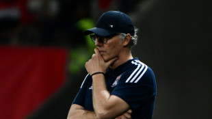 Ligue 1: à Lyon, Blanc avance sans certitude