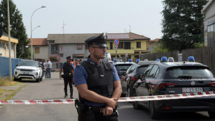 Uccide moglie e ferisce il figlio, fermato da Carabinieri