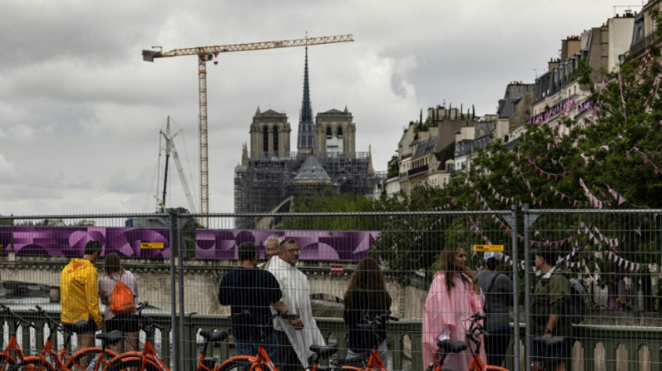 La larga espera de los espectadores, en un París olímpico en fiesta