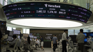 Borsa: l'Asia chiude debole, si guarda a inflazione e crescita